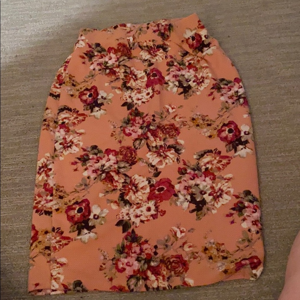 Pencil skirt